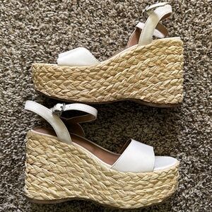 Universal Thread Women's White Alisha Platform Wedge Heels Sandals size 6.5